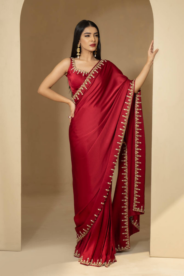 MAROON SARI by Farida Hasan's Luxe Pret'22 collection at Bilal Garment