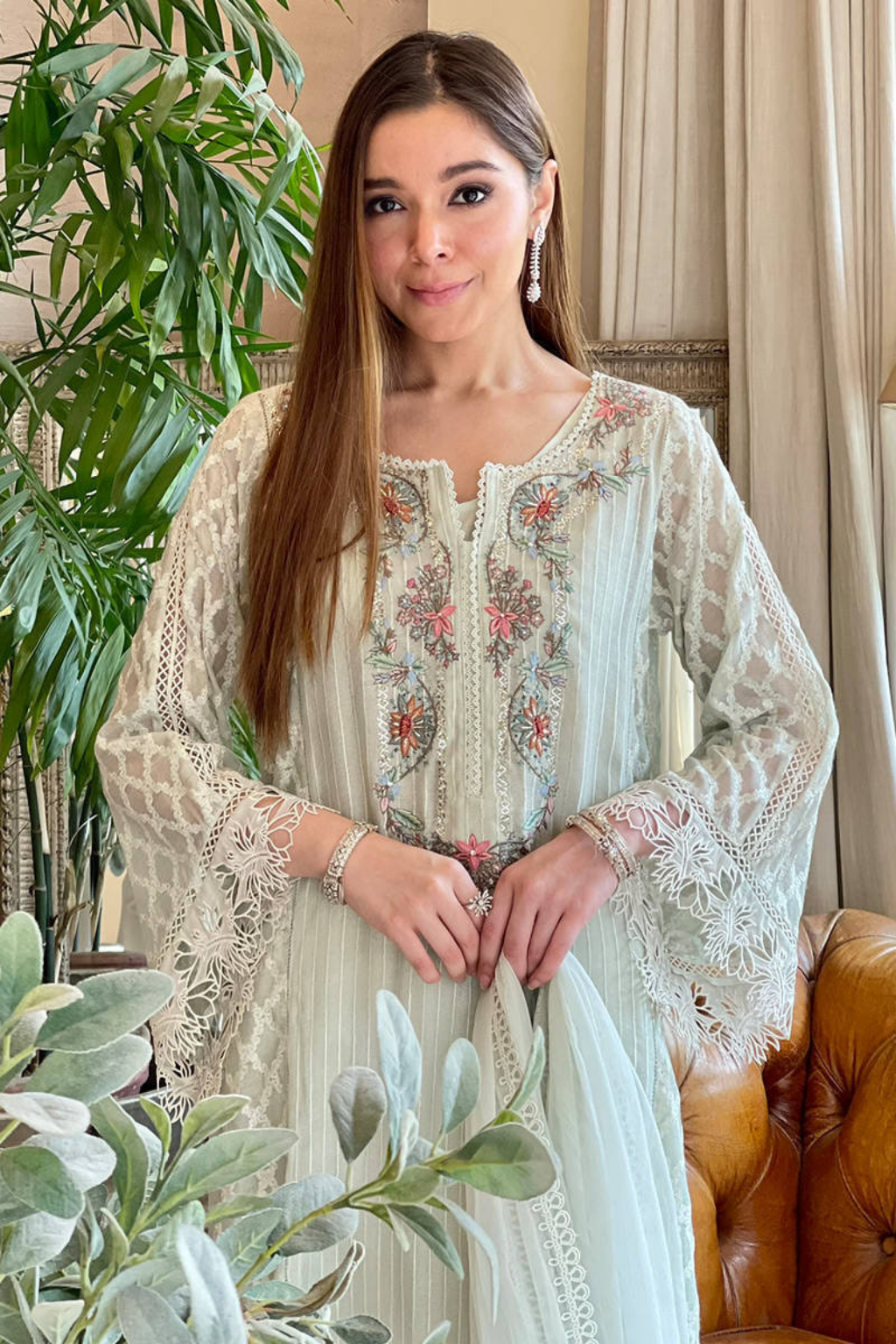 KASHMIRI KALI KAMDANI WITH PANTS - second image