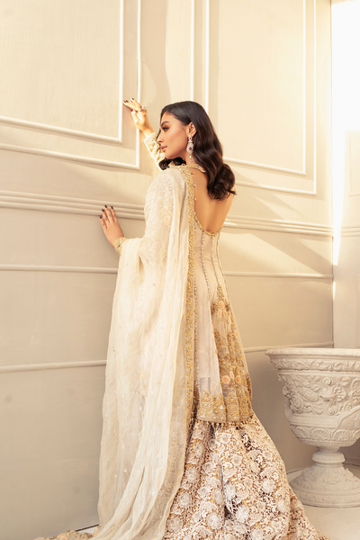 Festive Gardenia Bridal Ensemble: Opulent Ivory Beauty | Bilal Garment