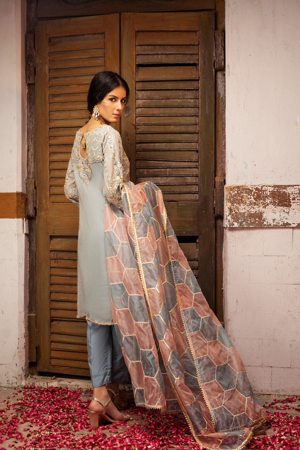 SMOKE BLUE - second image