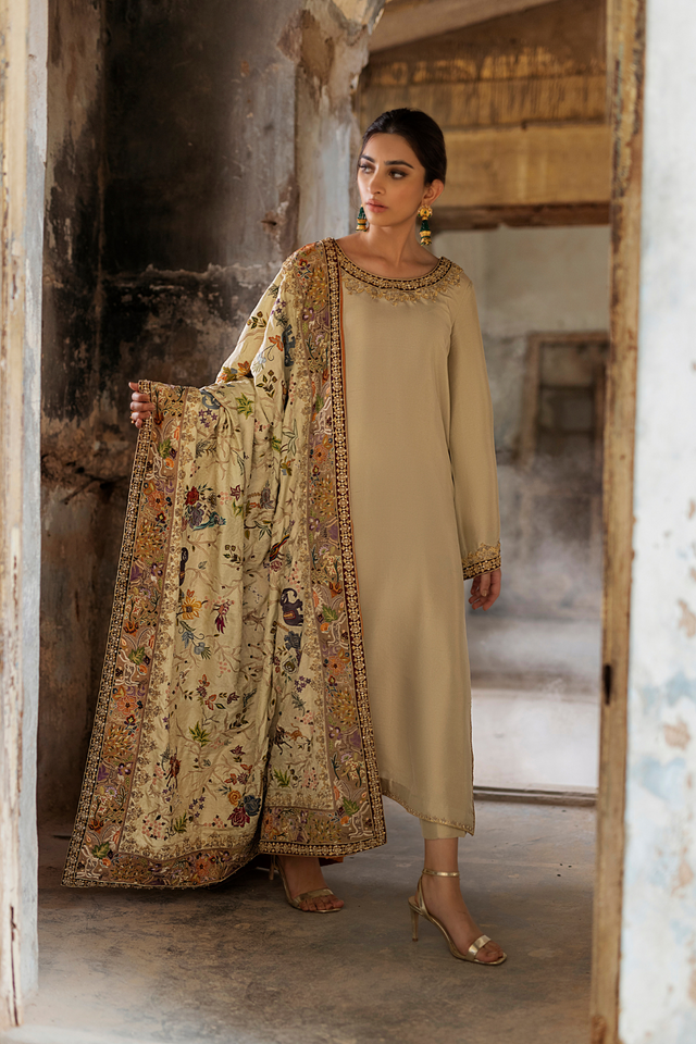 SHIKARGAH Handworked Ivory Silk Shawl with Zardozi | Faiza Rehman