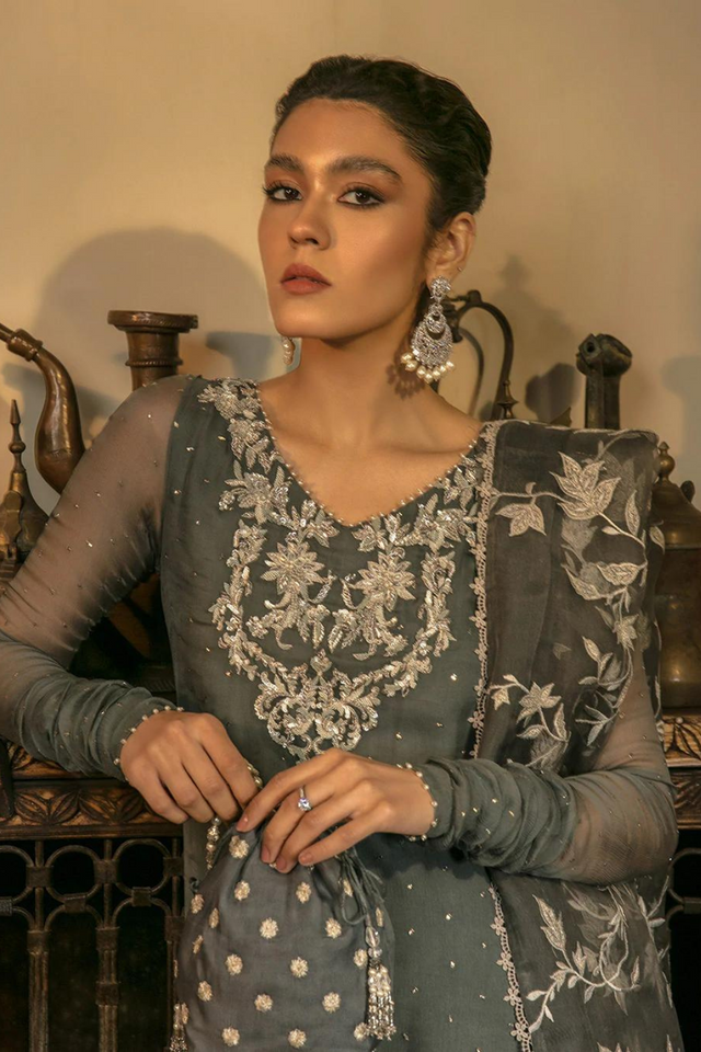 Enchanting SEYYAL Slate Grey Kameez and Churidar Set | Faiza Saqlain