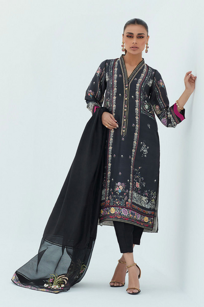 LEO SABLE SHIRT AND DUPATTA set by Farah Talib Aziz's LEA Spring'23