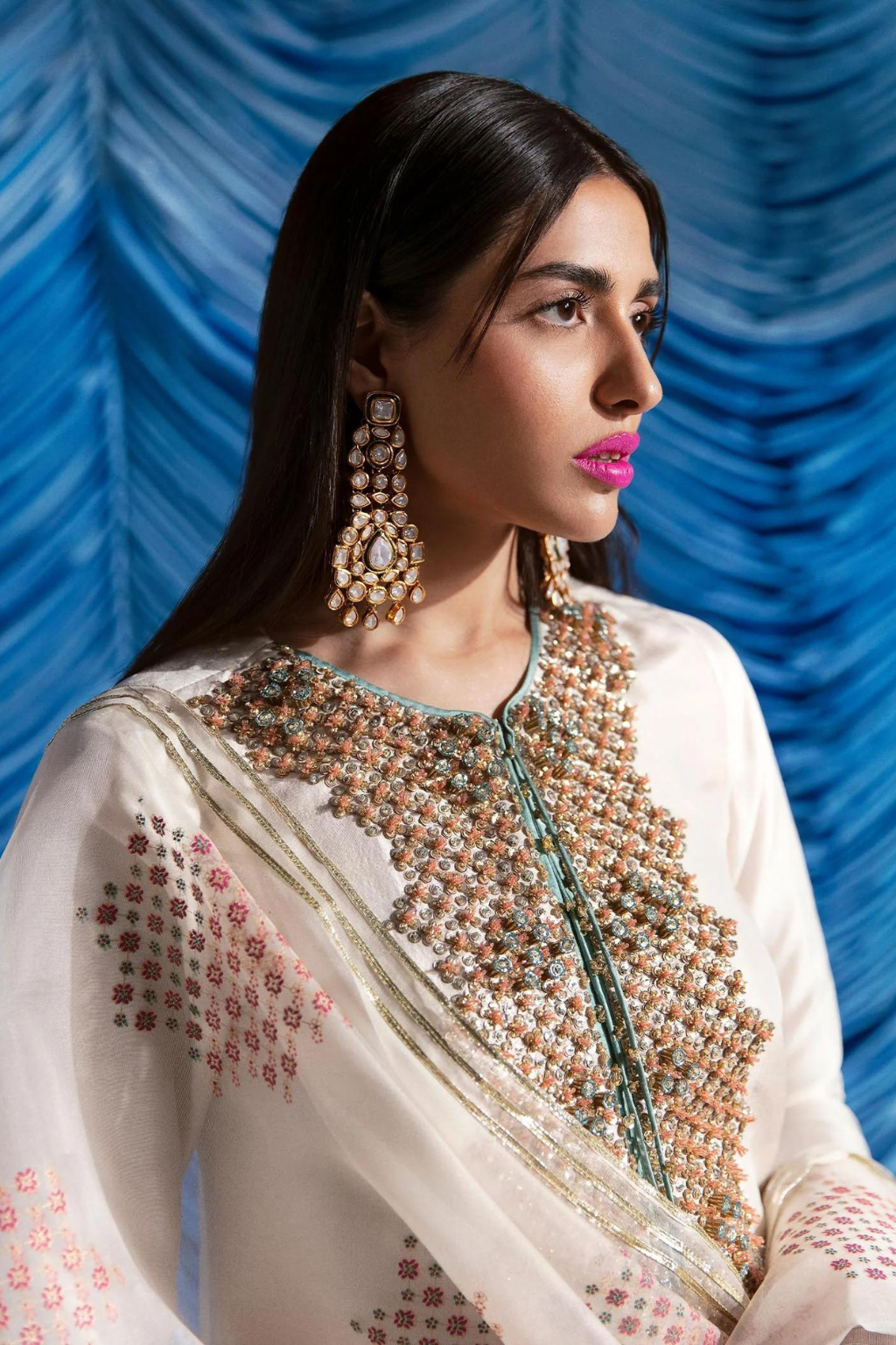 PORCELAIN - second image