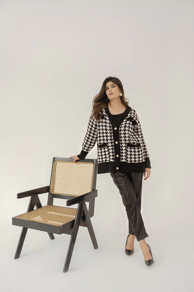 MINDY HOUNDSTOOTH SWEATER by Hassal AW'22 | Bilal Garment