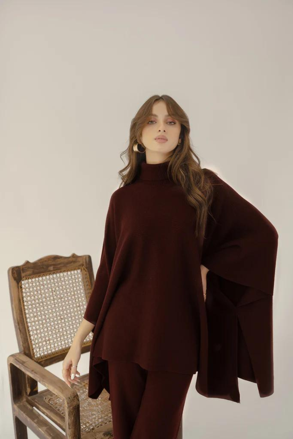 LILY KNITTED CAPE PLUM SEPARATES - second image