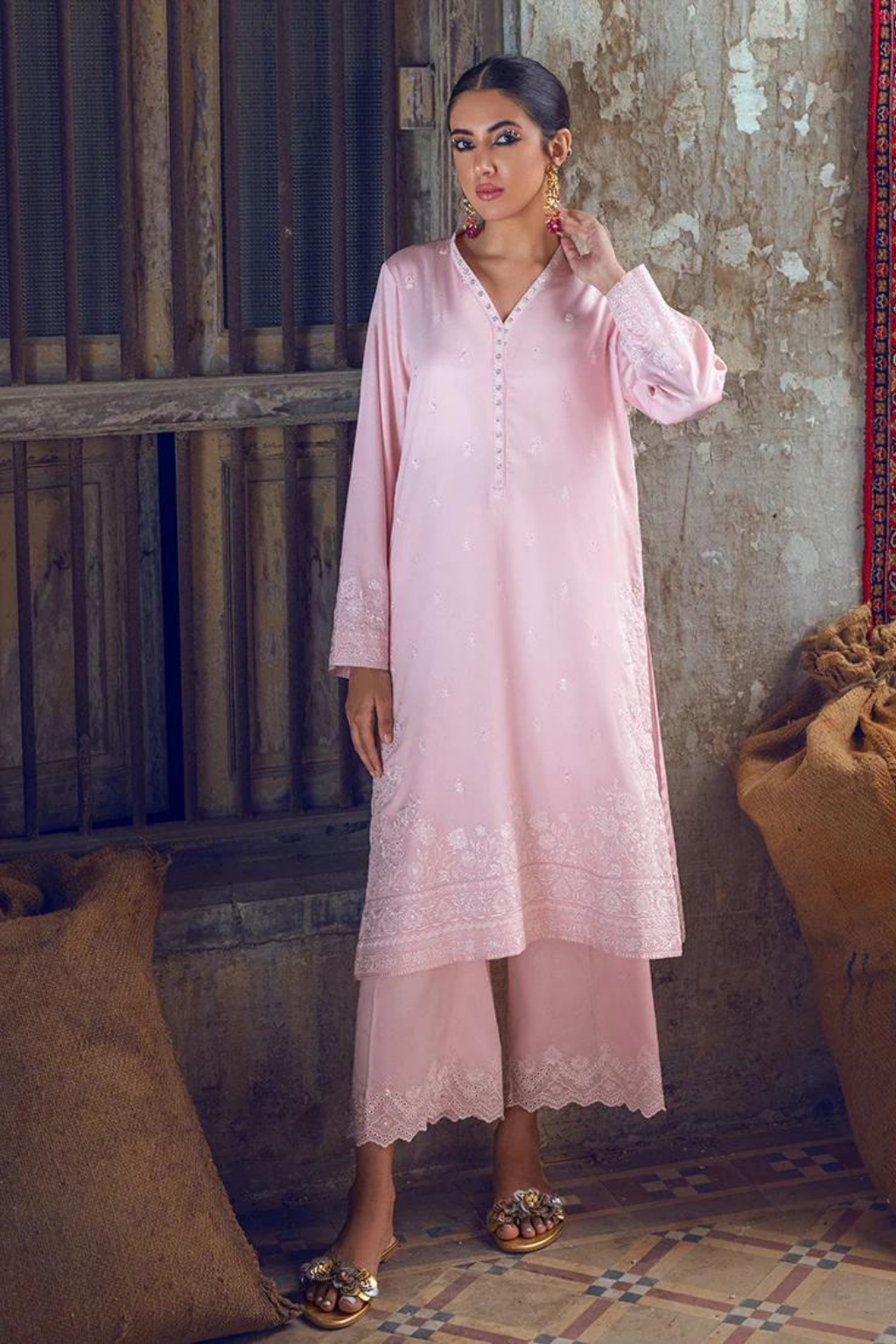 Embroidered Pret
Light Pink Co-ord Set With Sequins And Embroidery