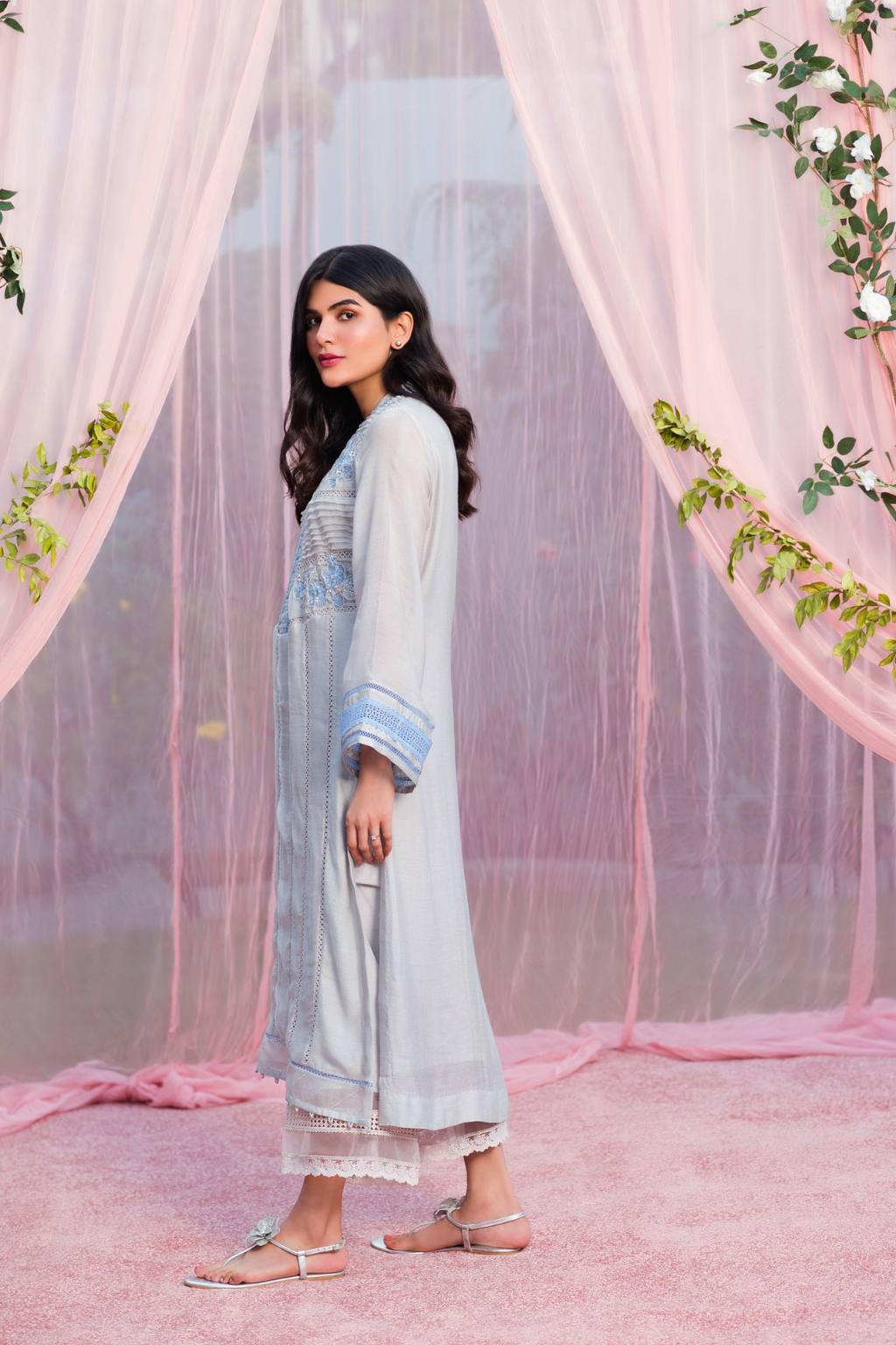 SHEER BLISS - second image