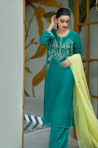 MAAHRU Emerald Green ORGANZA & RAWSILK Ensemble by IMRA SAEED