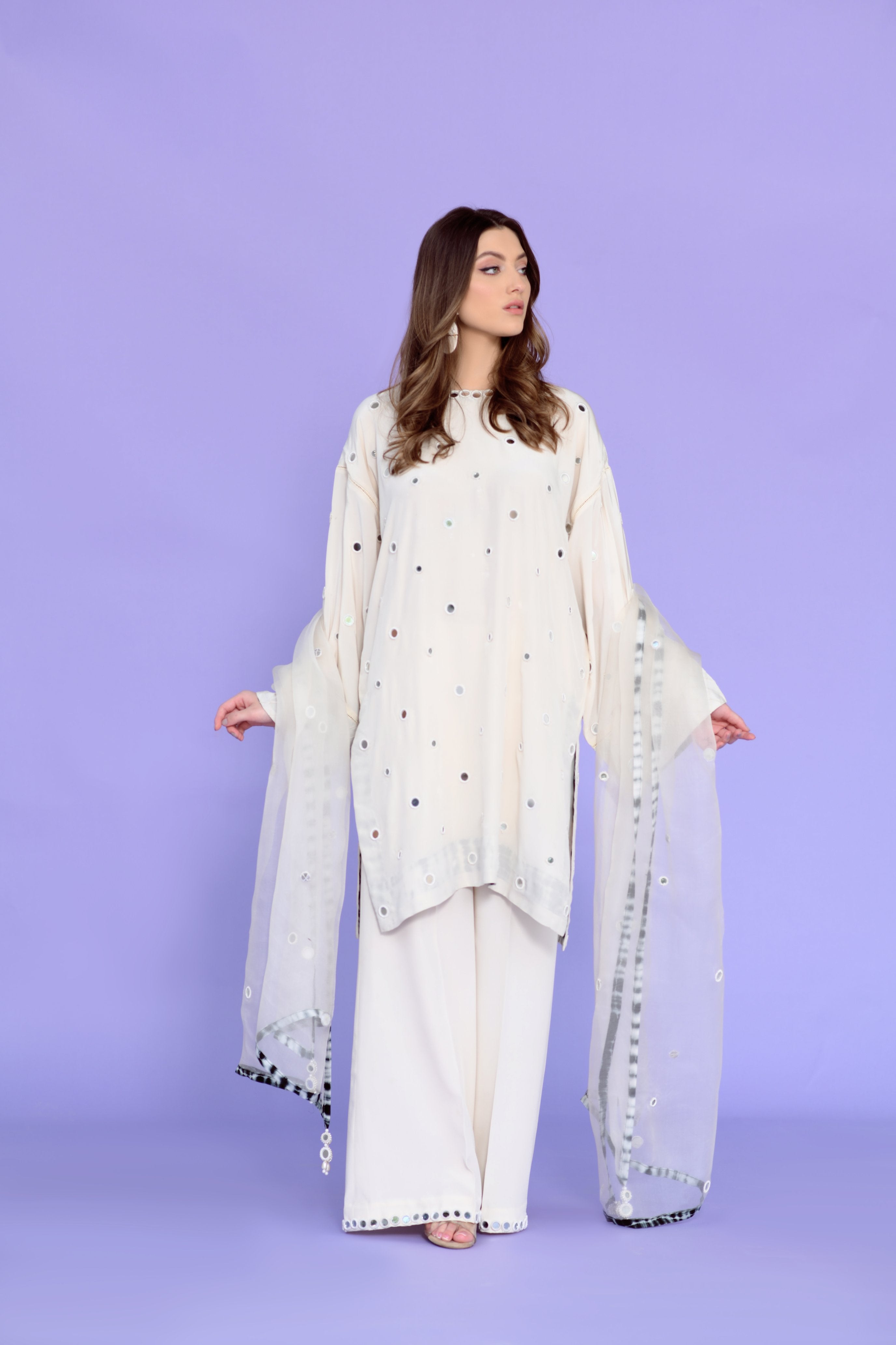 CREAM CHAMAK - second image