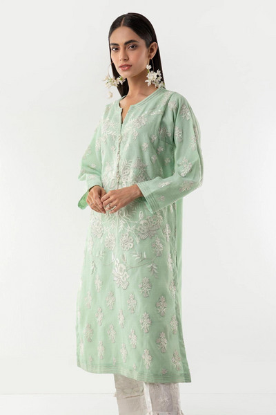 Classic Kurta
Dyed Embroidered | Polyester Doria