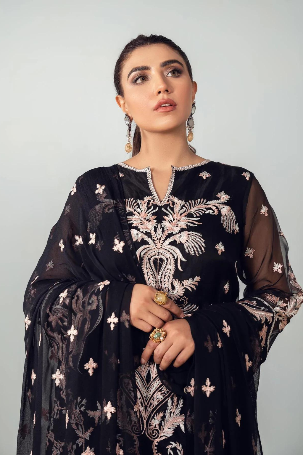 TRIBAL-BLACK - second image