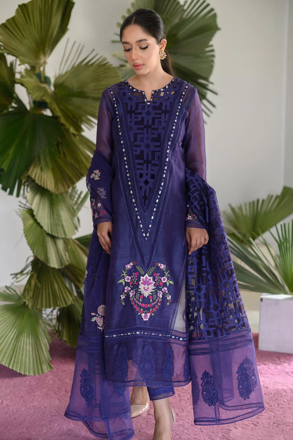 VIOLET MIST by Nadia Farooqui Raisa Eid Edit'22. 