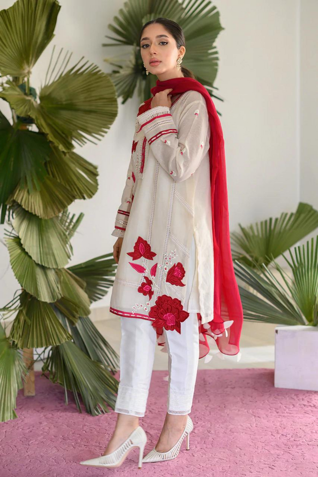 ELLIE  kurta set by Nadia Farooqui Raisa Eid Edit'22.