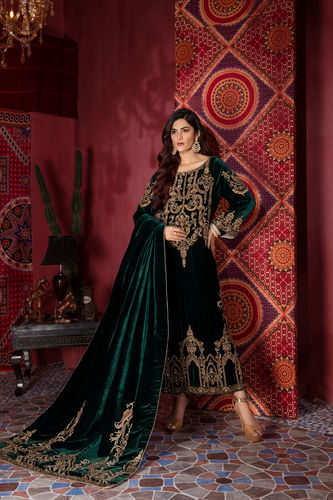 ZUMRAD Teal Silk Velvet Kurta with Hand-Embroidered Detailing outfit