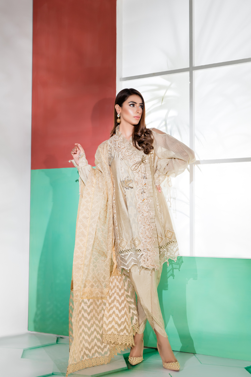 Saahi Nazaan - Beige Angrakha