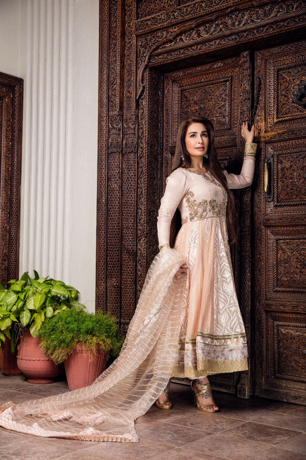 Saahi Nazaan - Pink Pishwas