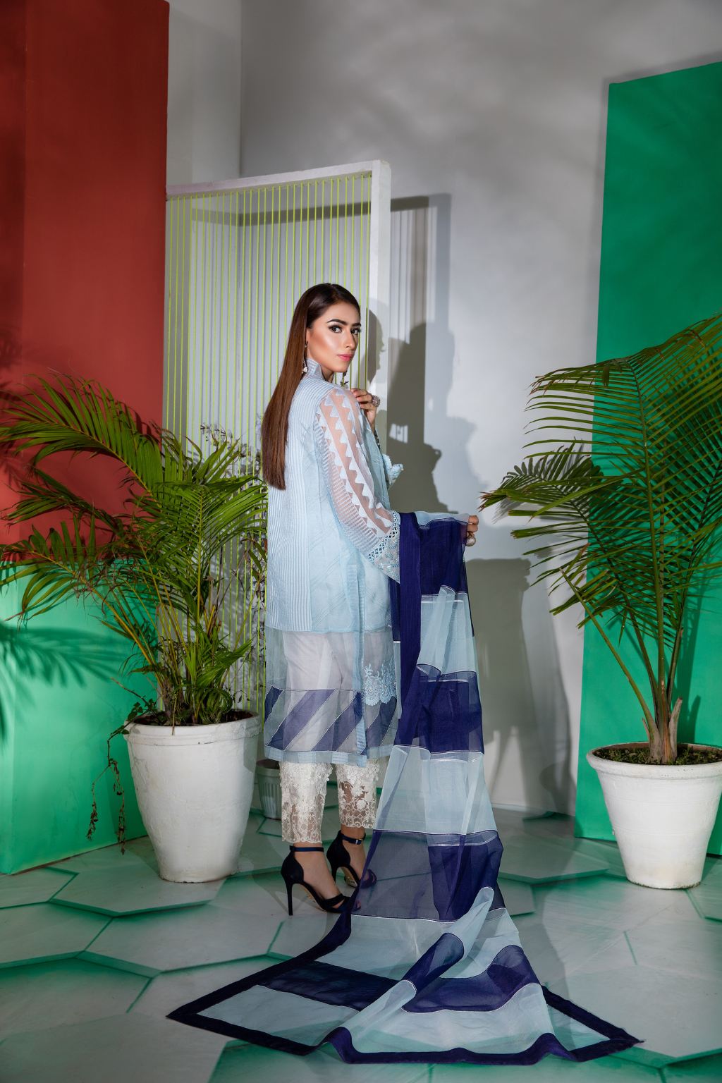 Saahi Nazaan - Sky Blue - second image