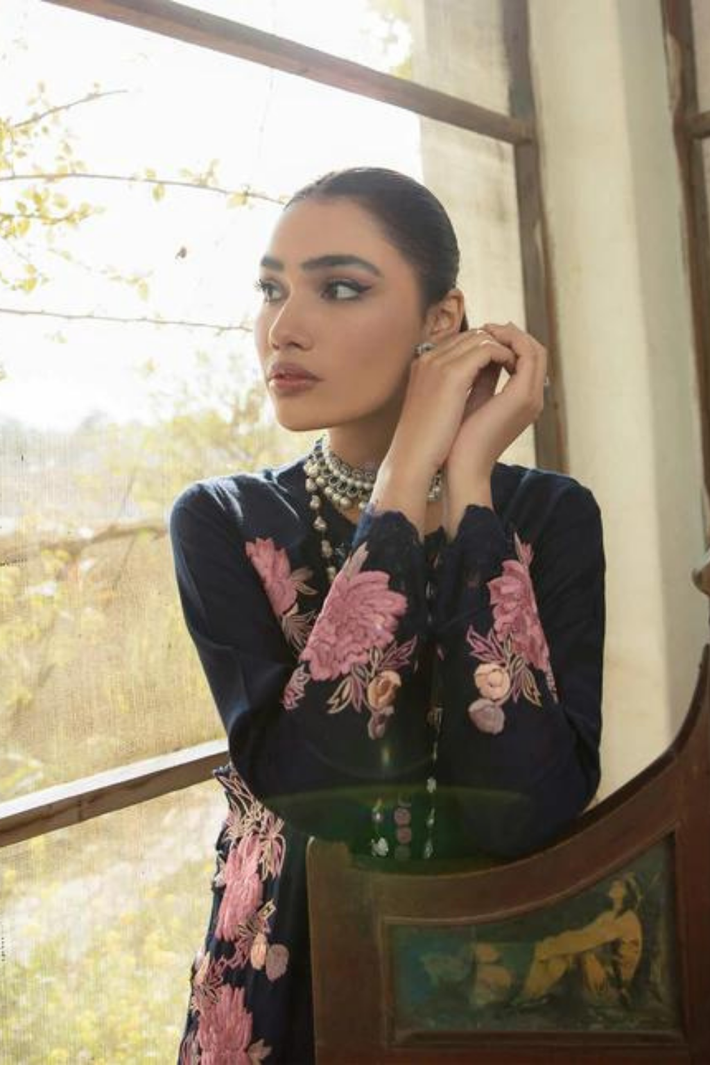 BLUE TULIP - second image