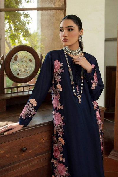 BLUE TULIP Floral Embroidered right 