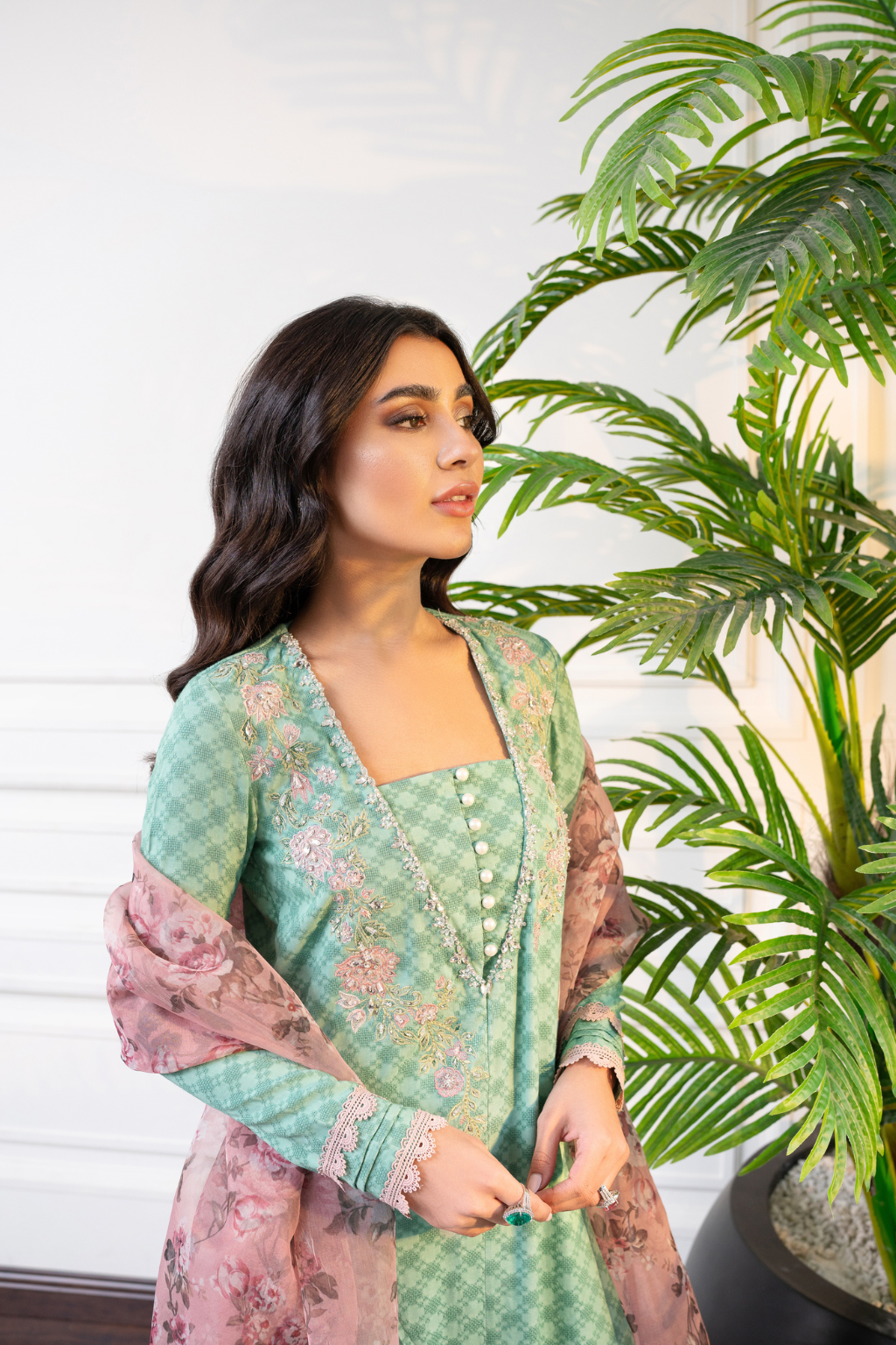 FAREEZA - second image